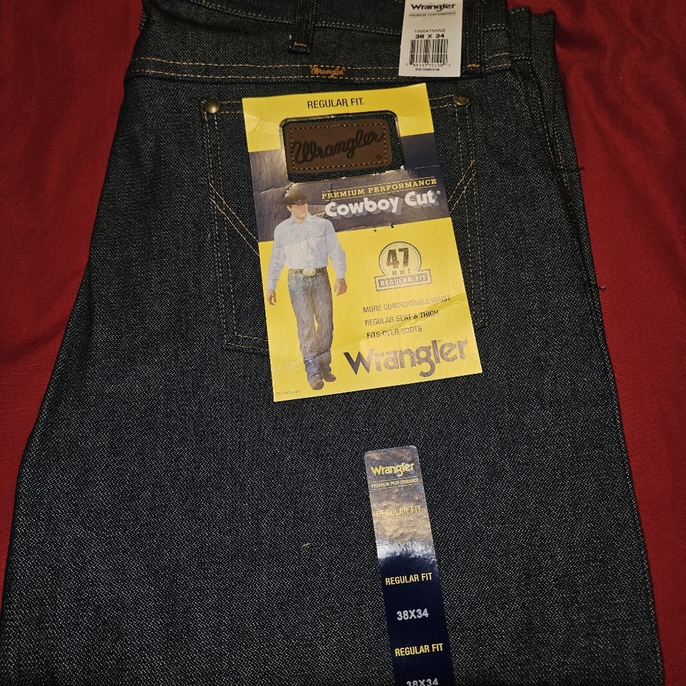 Wrangler 47MWZ Regular Fit
